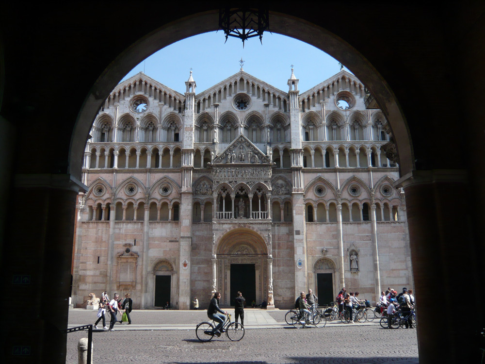 Ferrara - Cathedral [credit photo: Gianpiero Buonagurelli]